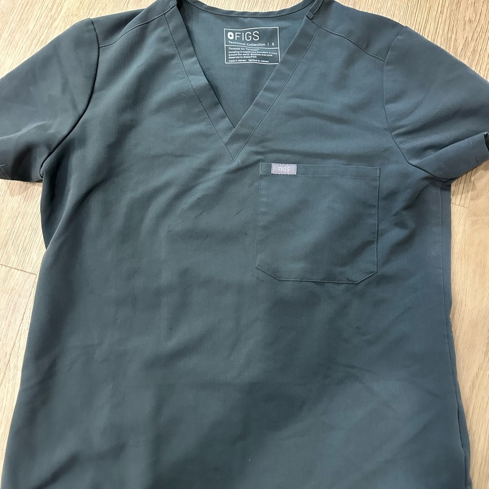 Figs Dark Harbor limited edition- Catarina scrub top-S